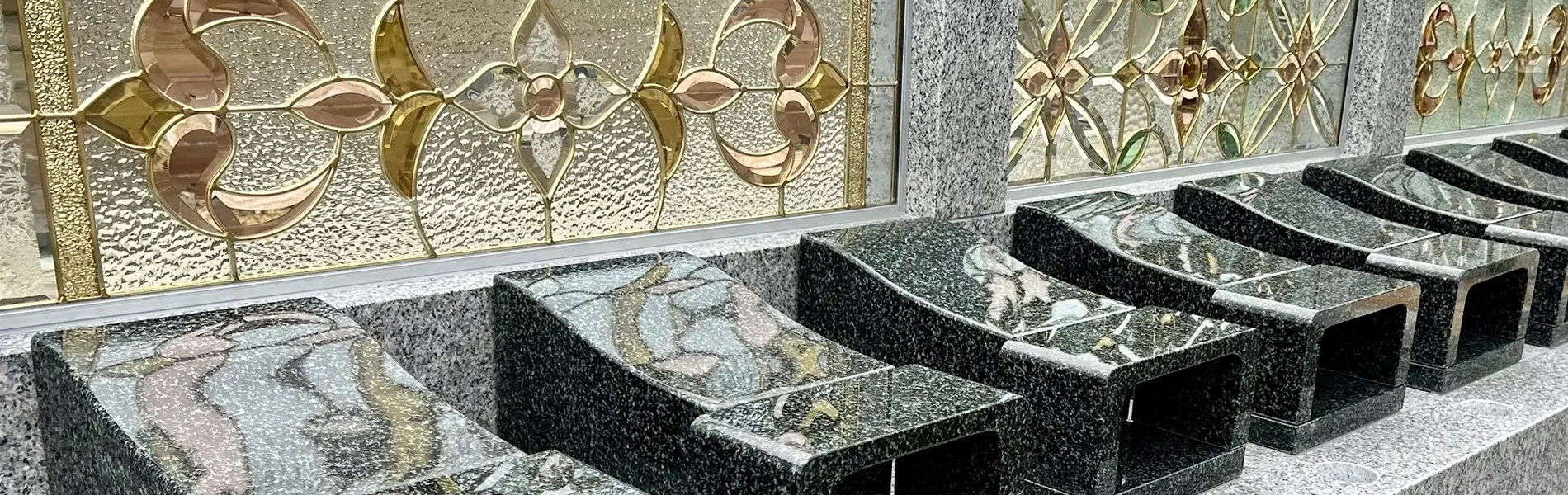 ステンドグラス家族墓